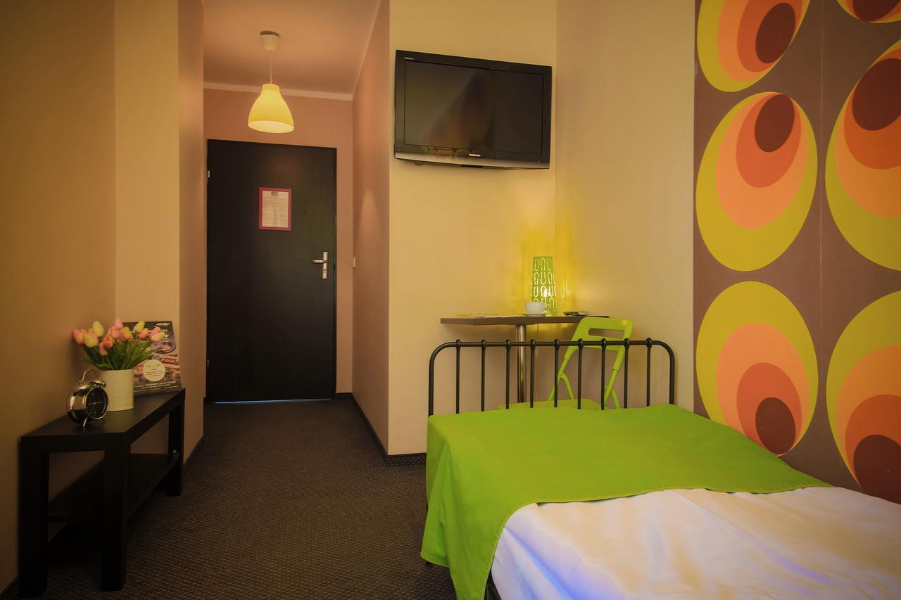 Glow Hostelヴロツワフ エクステリア 写真