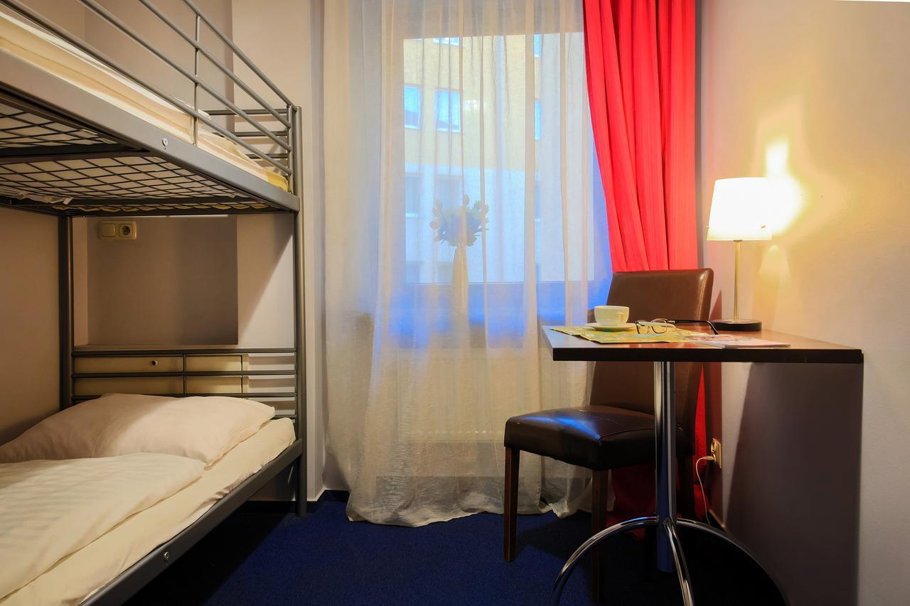 Glow Hostelヴロツワフ エクステリア 写真