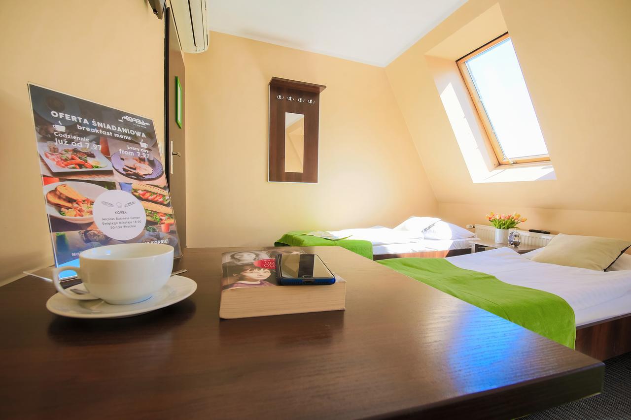 Glow Hostelヴロツワフ エクステリア 写真
